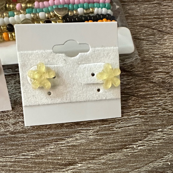 Bracelet set of 7 & two pairs of earrings handmade/New - Picture 3 of 5